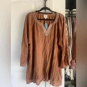 *NWT* Hayden Terracotta Embroidered Tunic